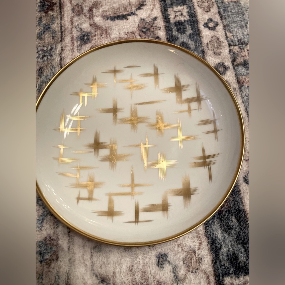 Small Hermes plate
